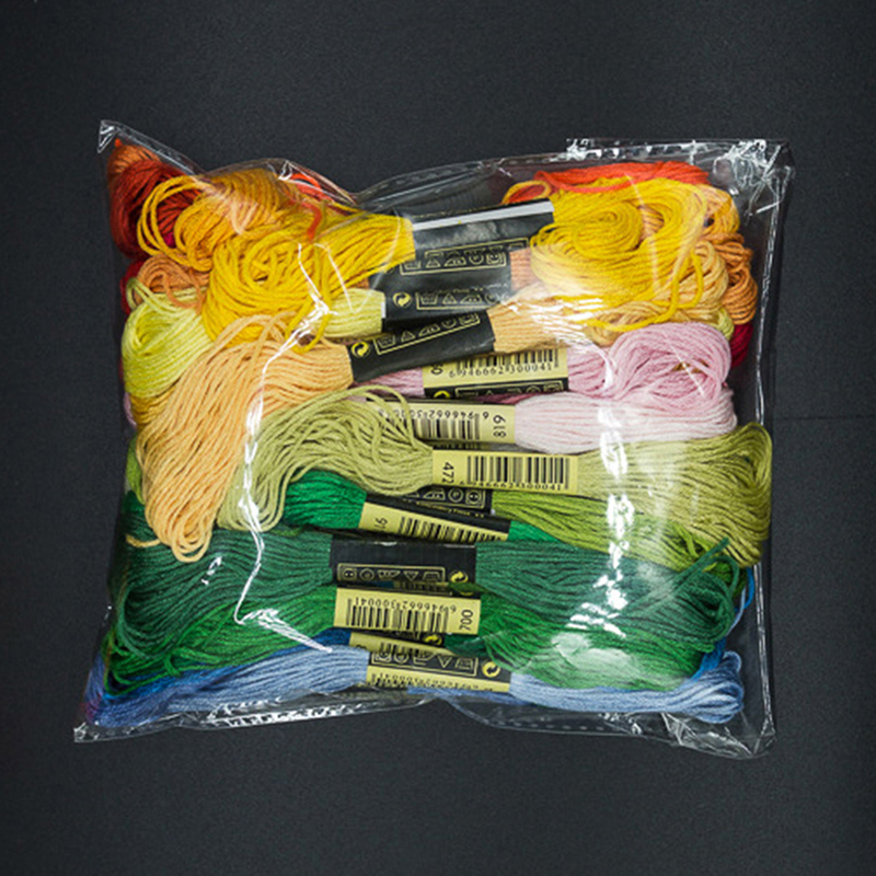 Sewing Necessities - C 24/100/50 Hilos de Algodón Multicolor