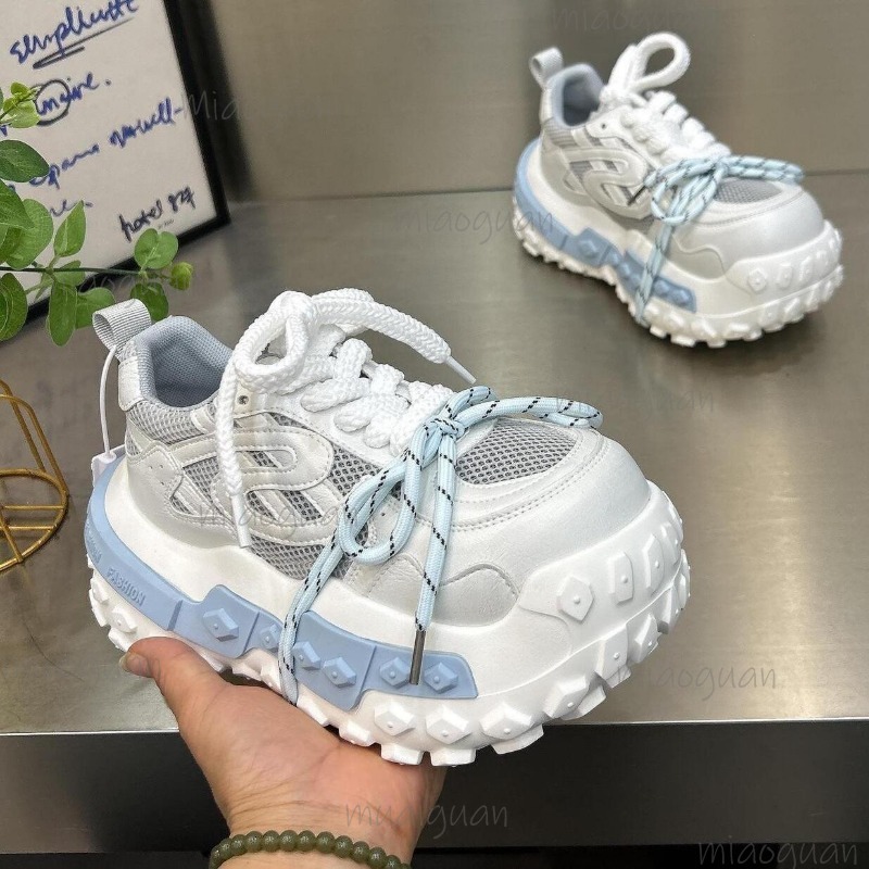 Zapatillas Deportivas de Plata - Sewing Net reseña y precio